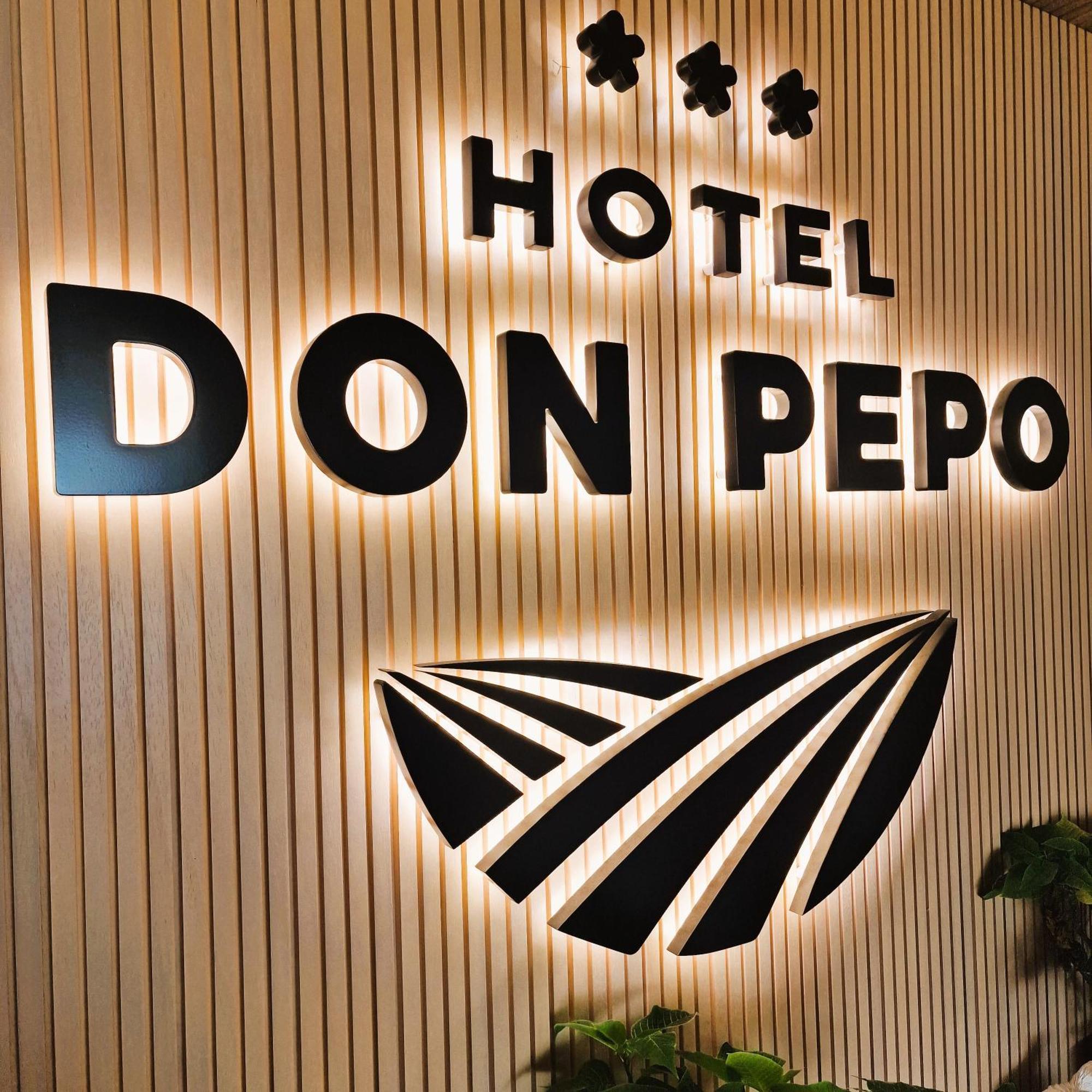 Hotel Don Pepo Lobon Exterior foto